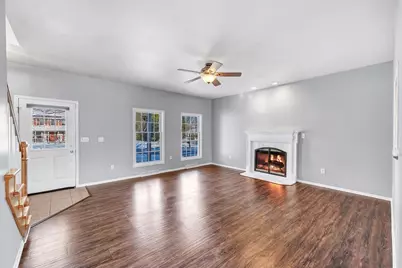 104 Riverwood Court, Mishicot, WI 54228 - Photo 4