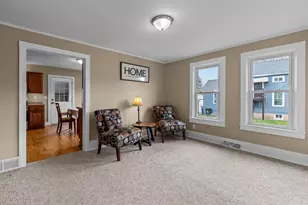 708 W 6th Ave, Oshkosh, WI 54902 - Photo 10