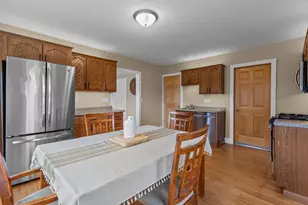 708 W 6th Ave, Oshkosh, WI 54902 - Photo 16