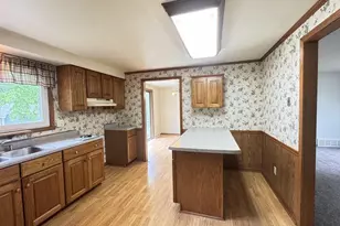 1218 Terrace Ct, Waupaca, WI 54981 - Photo 4