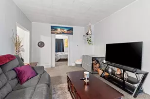 747 Frederick St, Oshkosh, WI 54901 - Photo 4