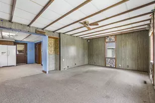 1029 W 7th Ave, Oshkosh, WI 54902 - Photo 8