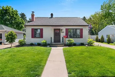 1137 E Jardin Street, Appleton, WI 54911 - Photo 2