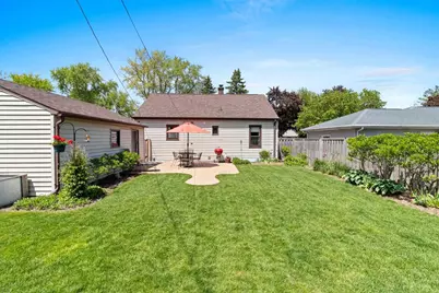 1137 E Jardin Street, Appleton, WI 54911 - Photo 8