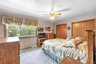 2152 Woodcrest Dr, Green Bay, WI 54304 - Photo 16