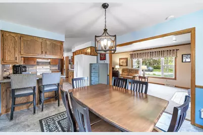 2152 Woodcrest Drive, Green Bay, WI 54304 - Photo 10
