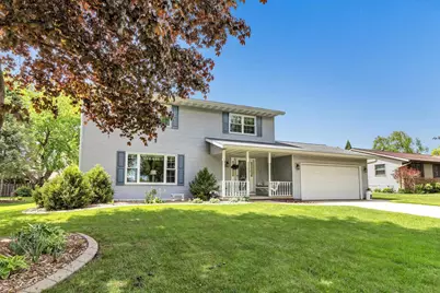 2152 Woodcrest Drive, Green Bay, WI 54304 - Photo 2