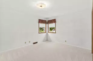 2627 W Heather Ave, Appleton, WI 54914 - Photo 12