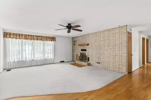 2627 W Heather Ave, Appleton, WI 54914 - Photo 4