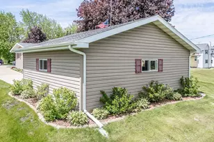 714 S Nash St, Hortonville, WI 54944 - Photo 48
