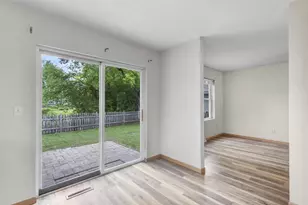 1324 W Bent Ave, Oshkosh, WI 54901 - Photo 20