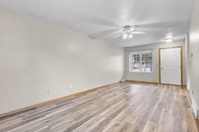 1324 W Bent Avenue, Oshkosh, WI 54901 - Photo 14