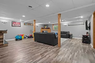 1433 W Roselawn Dr, Appleton, WI 54914 - Photo 24