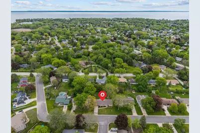 1066 Reed Street, Neenah, WI 54956 - Photo 2