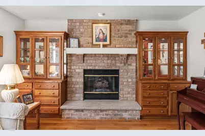 6457 Norfolk Lane, Racine, WI 53406 - Photo 4
