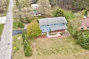 W656 Edwards Ave, Marinette, WI 54143 - Photo 2