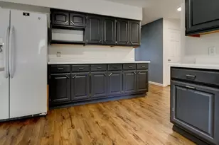 W656 Edwards Ave, Marinette, WI 54143 - Photo 16