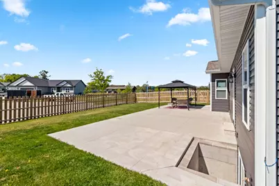 606 W 3rd Street, Shawano, WI 54166 - Photo 6