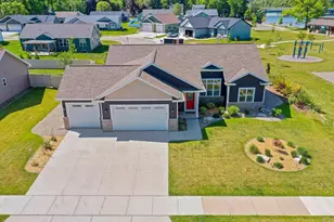 606 W 3rd St, Shawano, WI 54166 - Photo 12