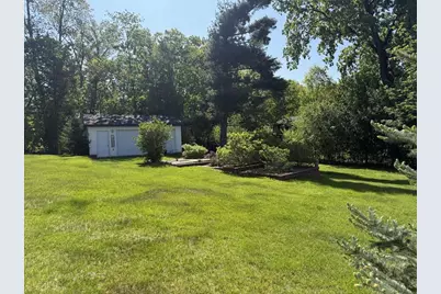 2027 South Point Road, Green Bay, WI 54313 - Photo 10