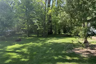 2027 S Point Rd, Green Bay, WI 54313 - Photo 16