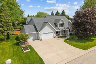 130 Hilltop Dr, Neenah, WI 54956 - Photo 2