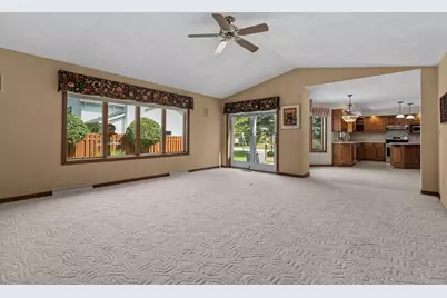 130 Hilltop Drive, Neenah, WI 54956 - Photo 24