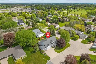 130 Hilltop Dr, Neenah, WI 54956 - Photo 52