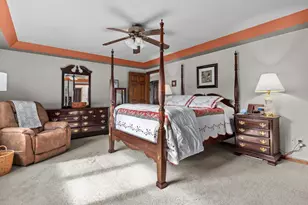130 Hilltop Dr, Neenah, WI 54956 - Photo 18