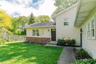 992 Honey Creek Rd, Oshkosh, WI 54904 - Photo 4