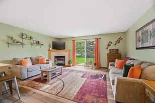 1300 Alpine Dr, Green Bay, WI 54311 - Photo 4