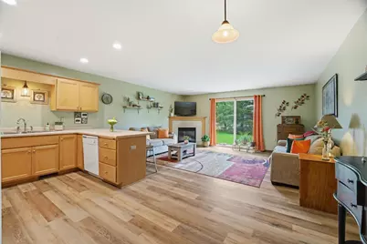 1300 Alpine Drive, Green Bay, WI 54311 - Photo 8