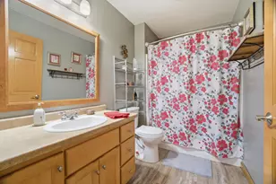 1300 Alpine Dr, Green Bay, WI 54311 - Photo 18