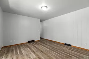 813 Minerva St, Horicon, WI 53032 - Photo 16