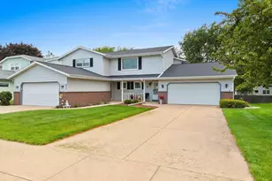 437 Silver Spring Dr, Green Bay, WI 54303 - Photo 40
