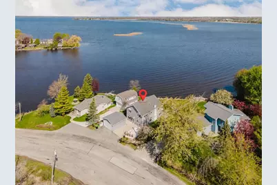 2210 Westwind Road, Oshkosh, WI 54904 - Photo 2