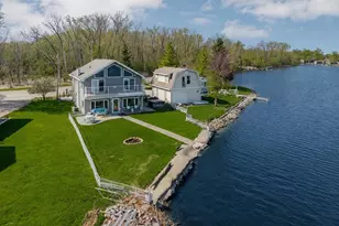 2210 Westwind Rd, Oshkosh, WI 54904 - Photo 4