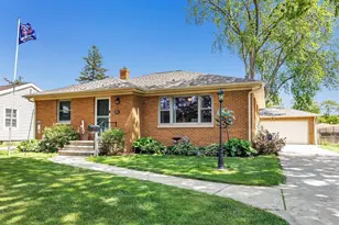 1157 S Fisk St, Green Bay, WI 54304 - Photo 2