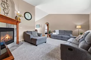 384 Southern Star Ln, De Pere, WI 54115 - Photo 4