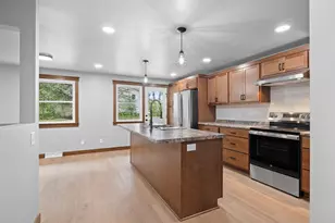 1964 Blueberry Ln, Green Bay, WI 54304 - Photo 16