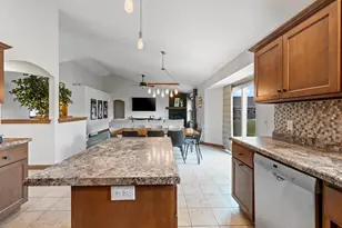 2288 Glen Meadows Cir, De Pere, WI 54115 - Photo 20