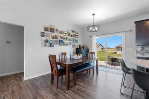 182 Meadowlark Ln, Luxemburg, WI 54217 - Photo 12
