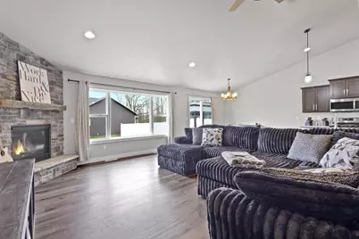 2909 Grand Cypress Lane, Green Bay, WI 54311 - Photo 10
