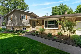 2214 Steward Ct, Sun Prairie, WI 53590 - Photo 4