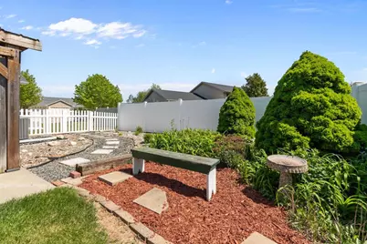 N1723 Chesapeake Court, Greenville, WI 54942 - Photo 34