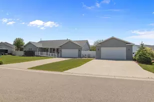 N1723 Chesapeake Ct, Greenville, WI 54942 - Photo 36