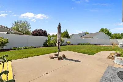 N1723 Chesapeake Court, Greenville, WI 54942 - Photo 30
