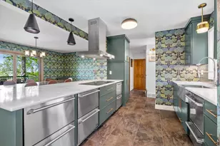 2825 Nicolet Dr, Green Bay, WI 54311 - Photo 18