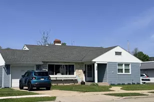 1509 Pierce Ave, Marinette, WI 54143 - Photo 2