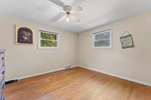 151 E Briar Ln, Green Bay, WI 54301 - Photo 20